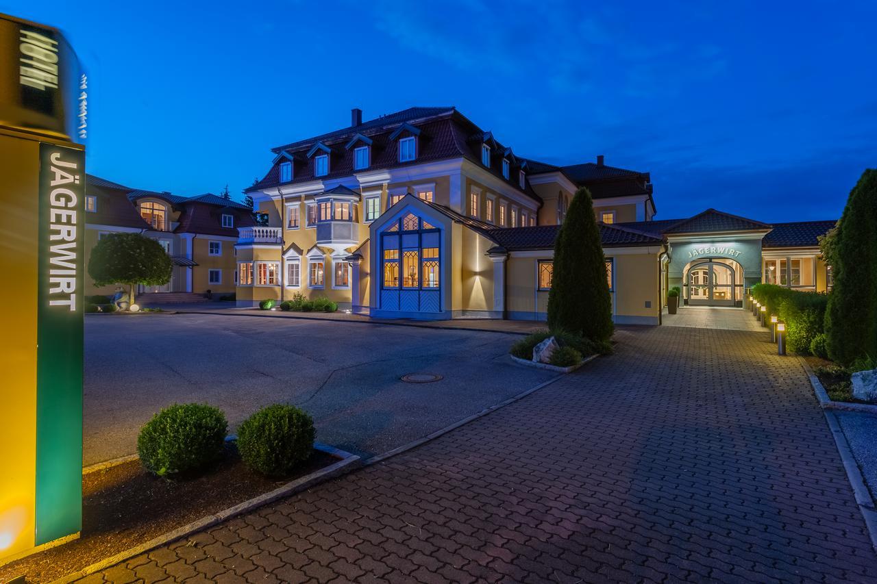 סטראסוואלכן Gasthof Hotel Jaegerwirt מראה חיצוני תמונה